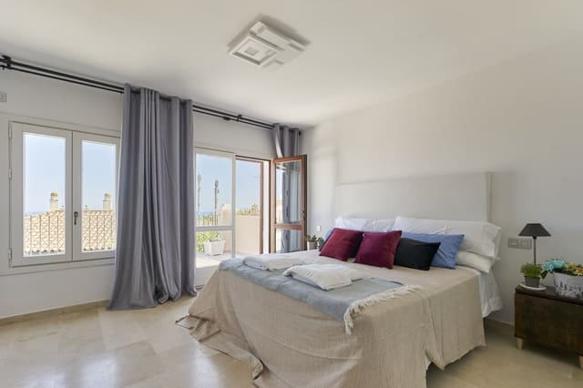 6 sypialnia Dom na kwatery wakacyjne w Marbella z basenem garażem - 8 000 € (Ref: 9444494)