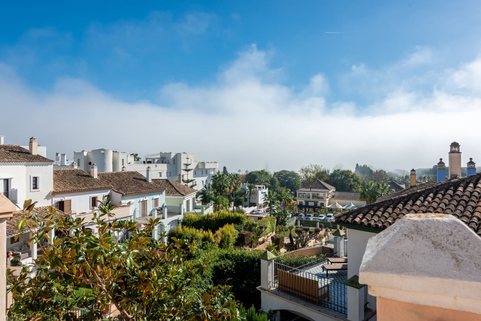 6 soverom Hus til salgs i Marbella med svømmebasseng garasje - € 8 000 (Ref: 9444494)