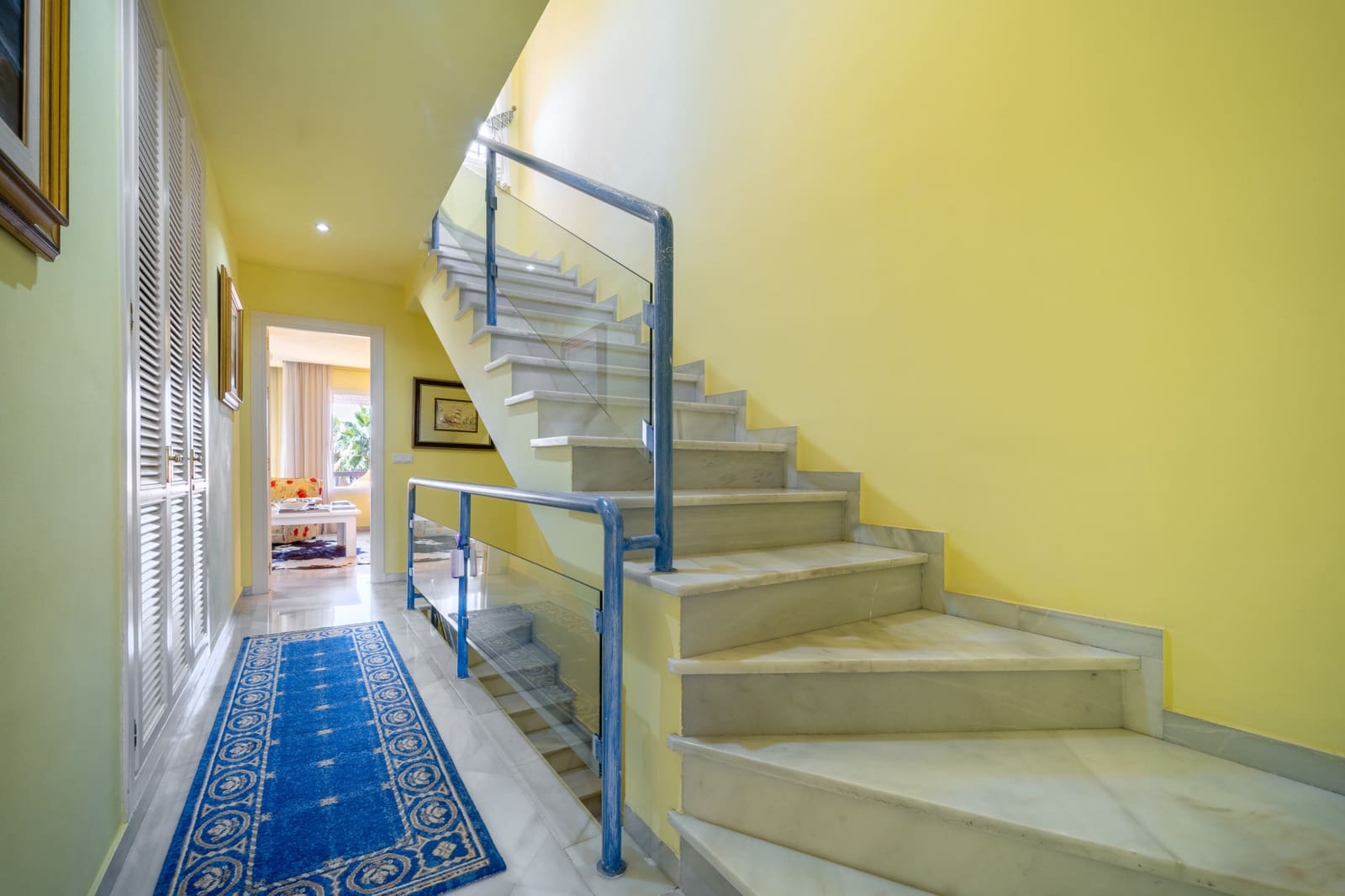 3 sypialnia Dom na sprzedaż w Marbella z basenem garażem - 950 000 € (Ref: 9446190)