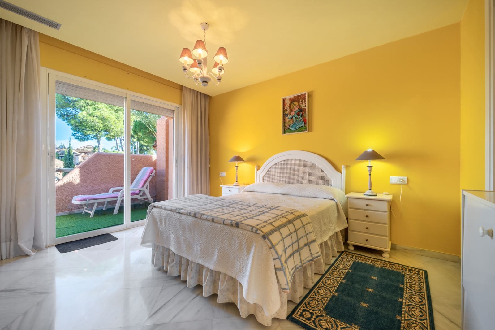 3 sypialnia Dom na sprzedaż w Marbella z basenem garażem - 950 000 € (Ref: 9446190)