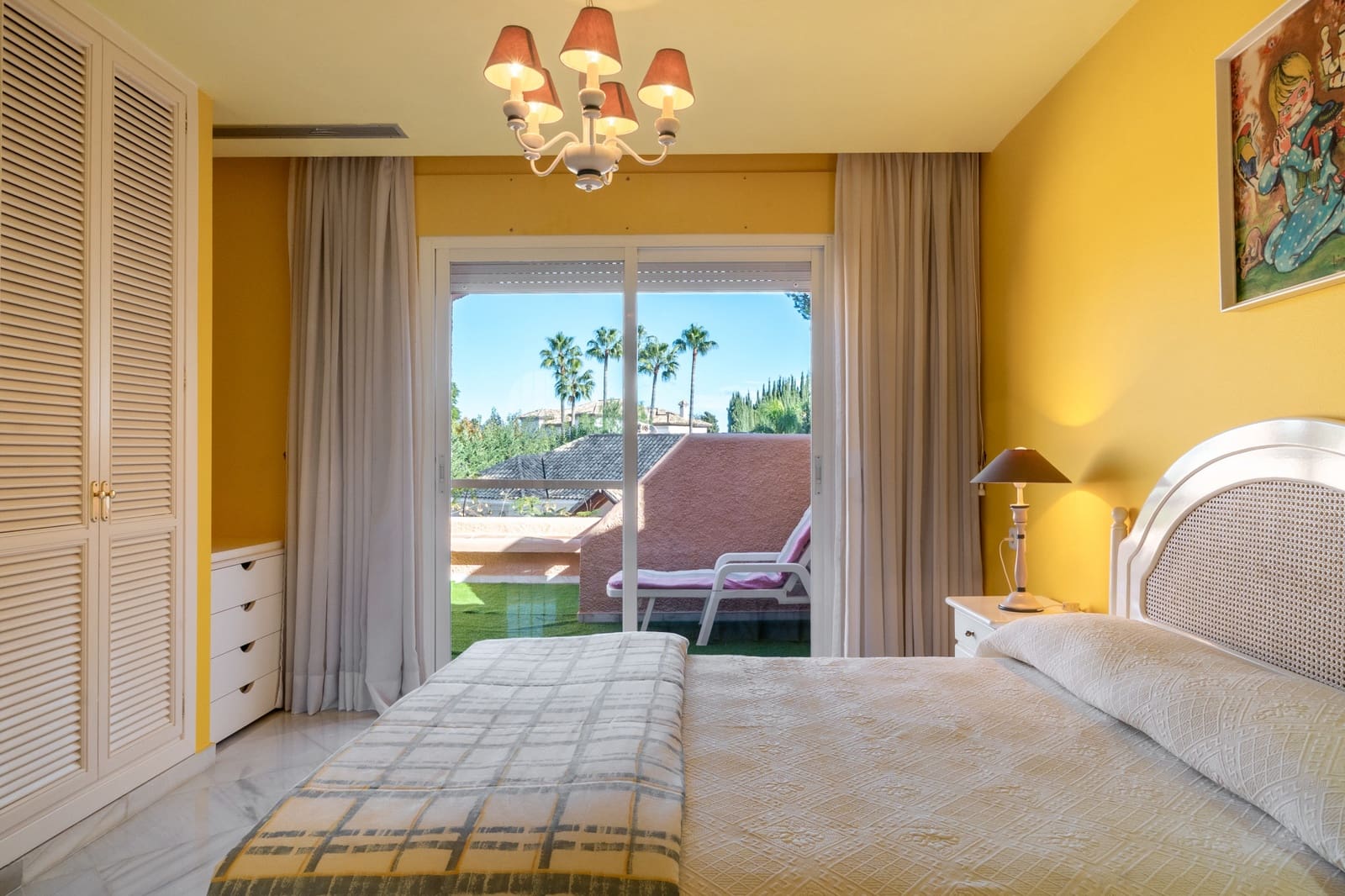 3 sypialnia Dom na sprzedaż w Marbella z basenem garażem - 950 000 € (Ref: 9446190)