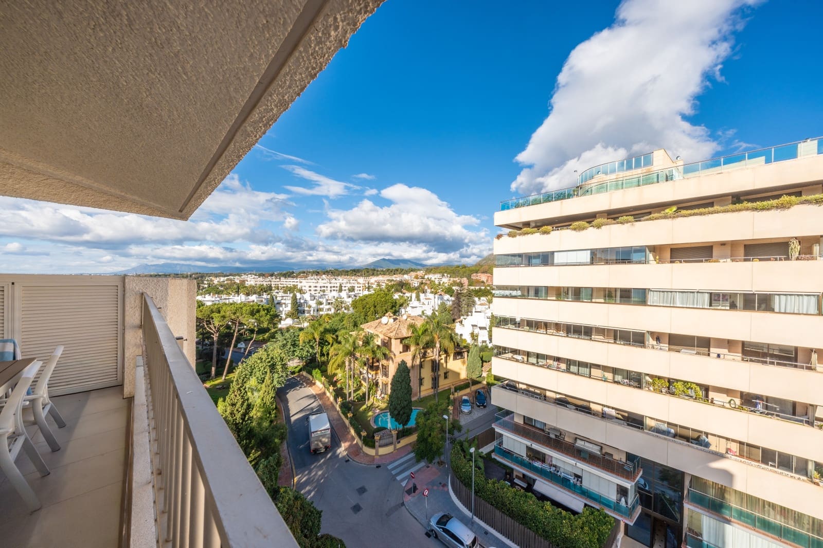2 chambre Penthouse à vendre à Marbella avec piscine garage - 850 000 € (Ref: 9450116)