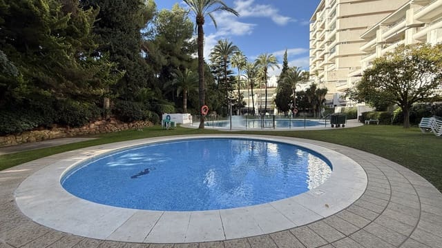2 chambre Penthouse à vendre à Marbella avec piscine garage - 850 000 € (Ref: 9450116)
