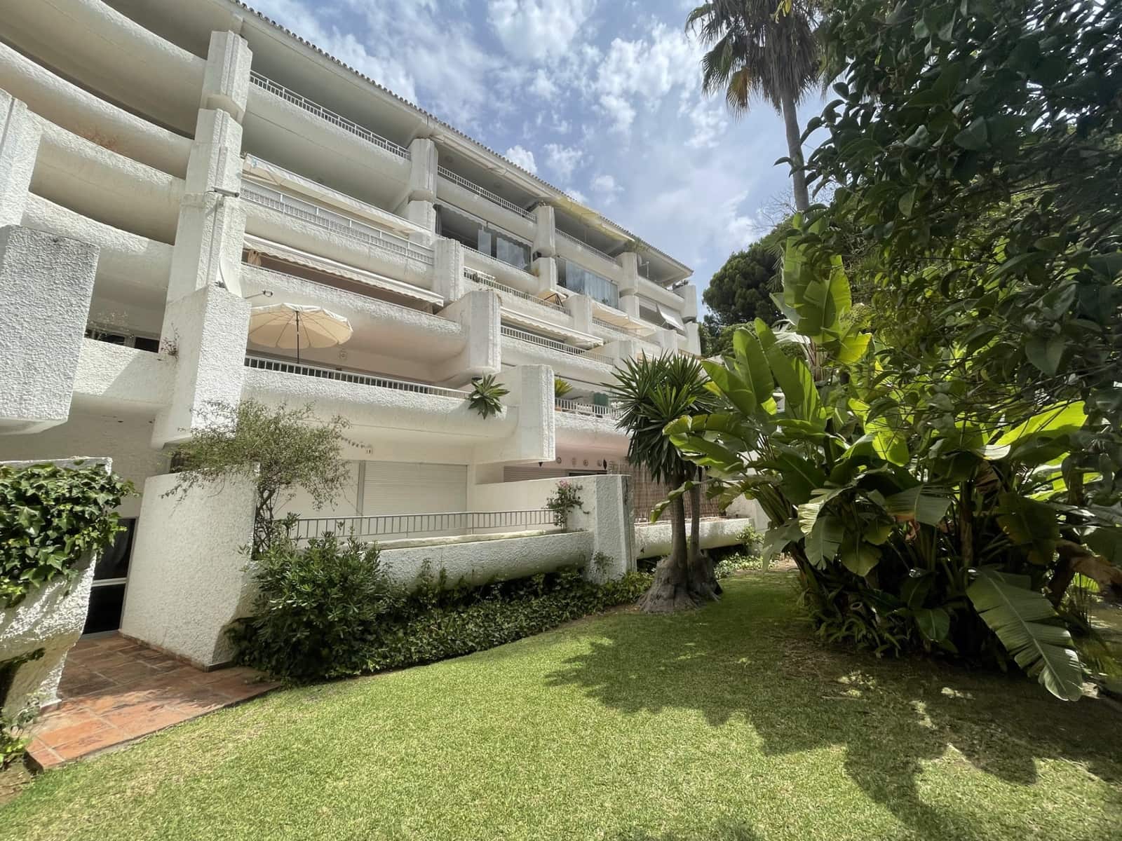2 chambre Penthouse à vendre à Marbella avec piscine garage - 850 000 € (Ref: 9450116)