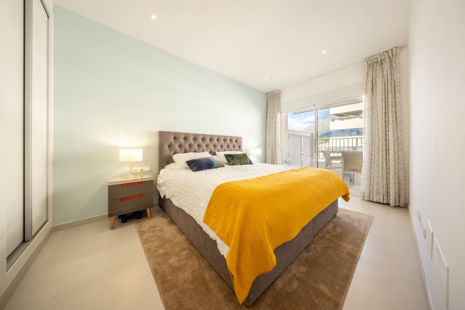 2 chambre Penthouse à vendre à Marbella avec piscine garage - 785 000 € (Ref: 9450116)