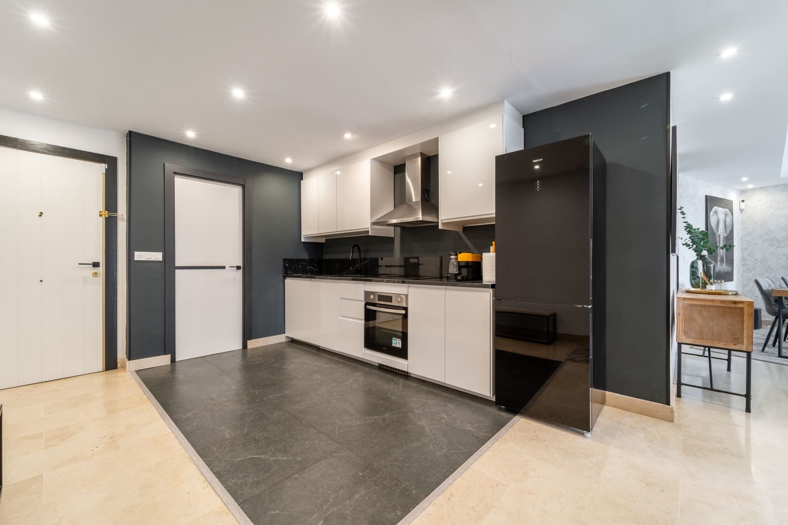 3 slaapkamer Appartement te koop in Marbella met zwembad garage - € 995.000 (Ref: 9456139)