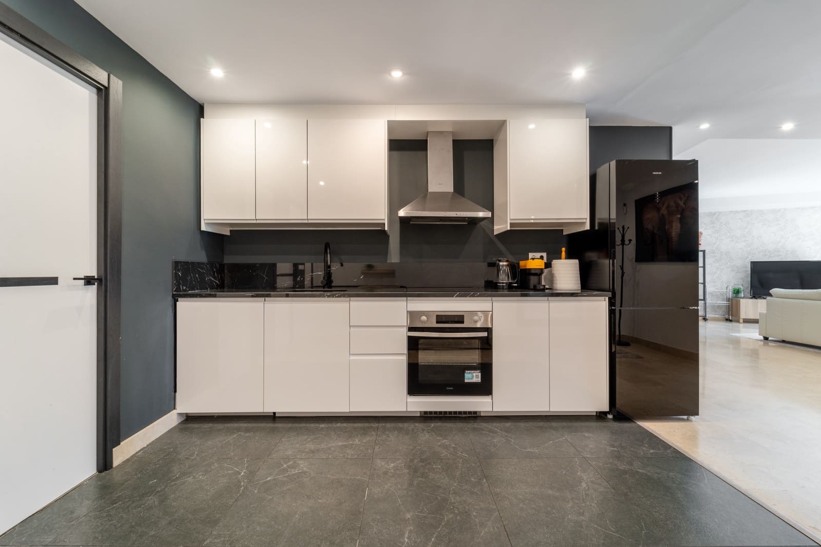 3 slaapkamer Appartement te koop in Marbella met zwembad garage - € 995.000 (Ref: 9456139)