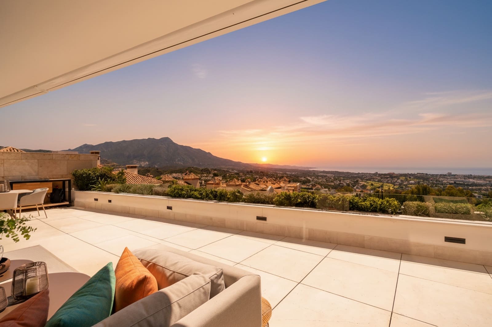 3 chambre Appartement à vendre à La Quinta avec piscine garage - 2 150 000 € (Ref: 9456140)