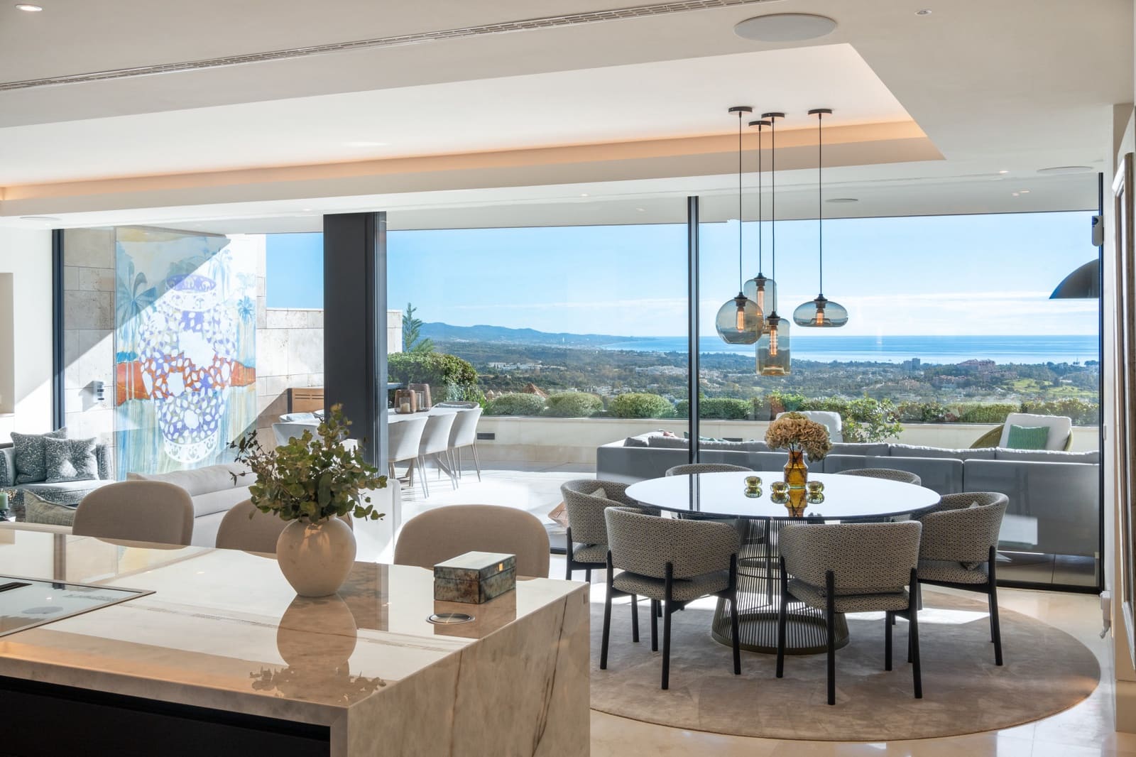 3 bedroom Apartment for sale in La Quinta with pool garage - € 2,150,000 (Ref: 9456140)