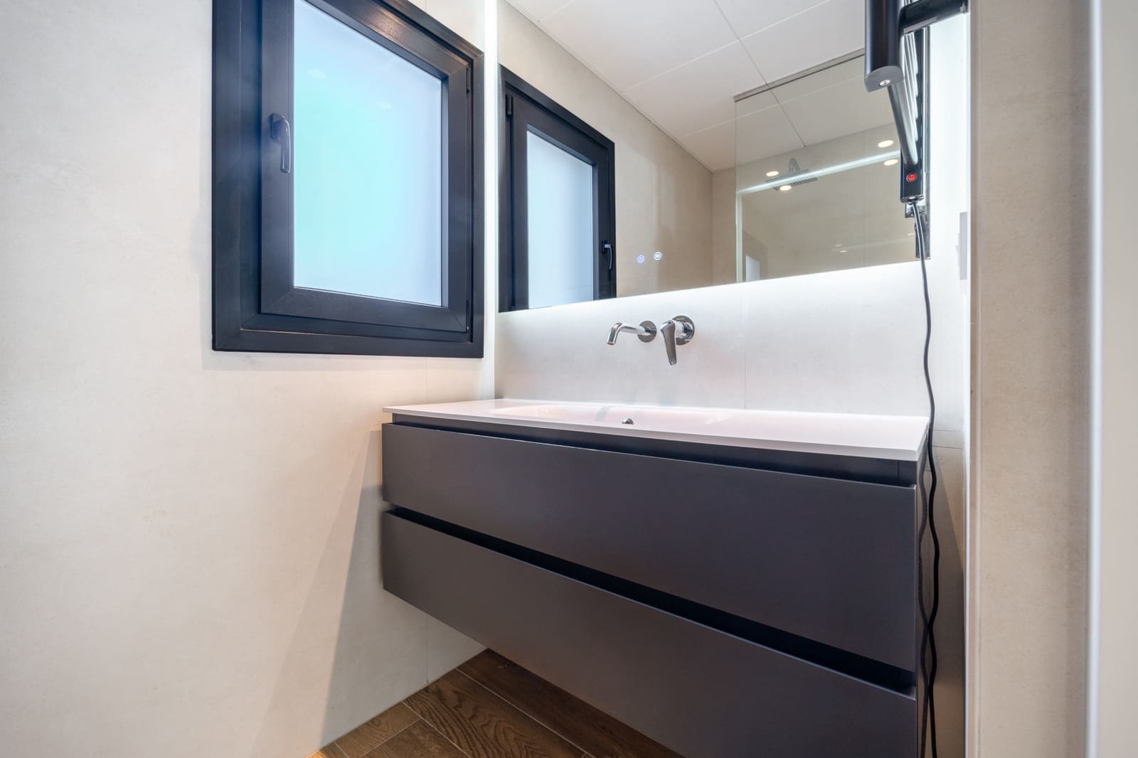 3 bedroom Villa for sale in Bel-Air with pool garage - € 2,190,000 (Ref: 9461951)