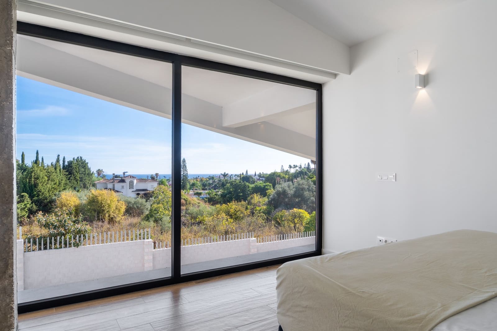 3 bedroom Villa for sale in Bel-Air with pool garage - € 2,190,000 (Ref: 9461951)