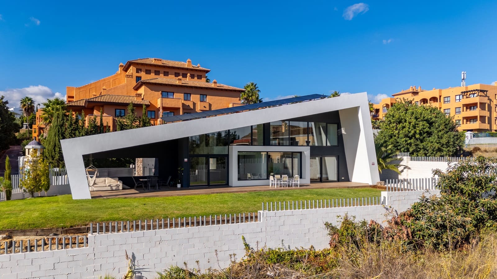 3 sypialnia Willa na sprzedaż w Bel-Air z basenem garażem - 2 390 000 € (Ref: 9461951)