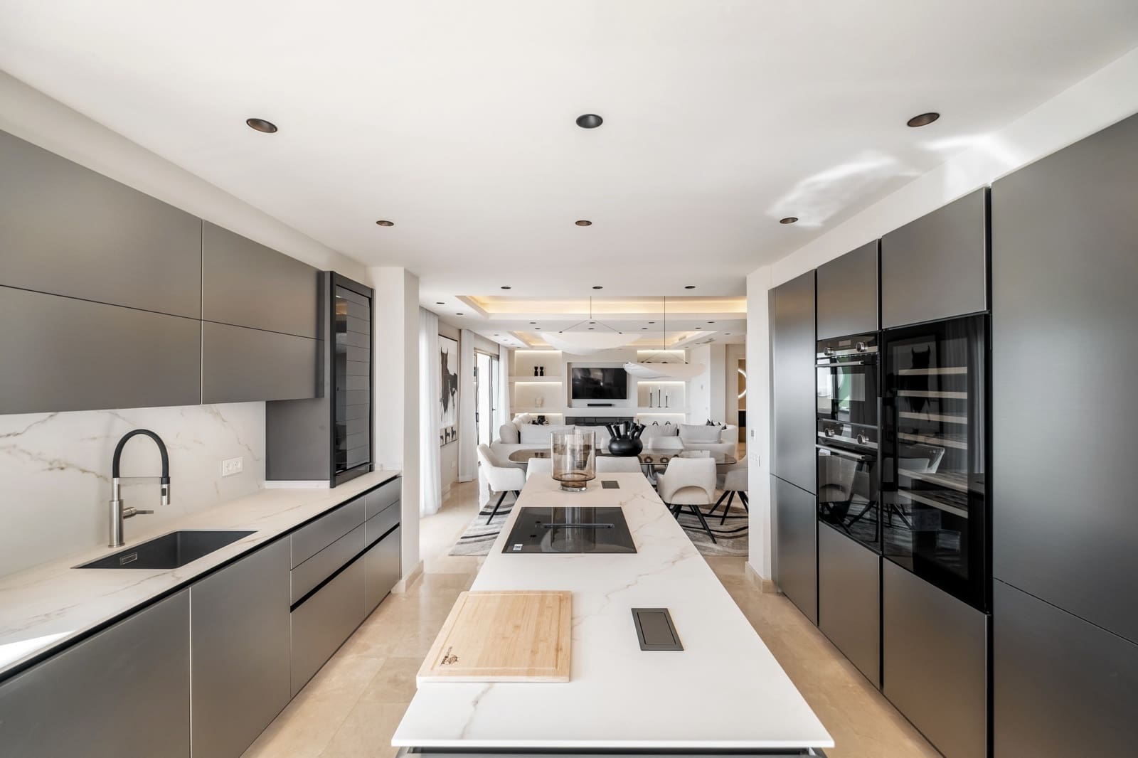 4 slaapkamer Penthouse te koop in Marbella met zwembad garage - € 2.950.000 (Ref: 9461954)