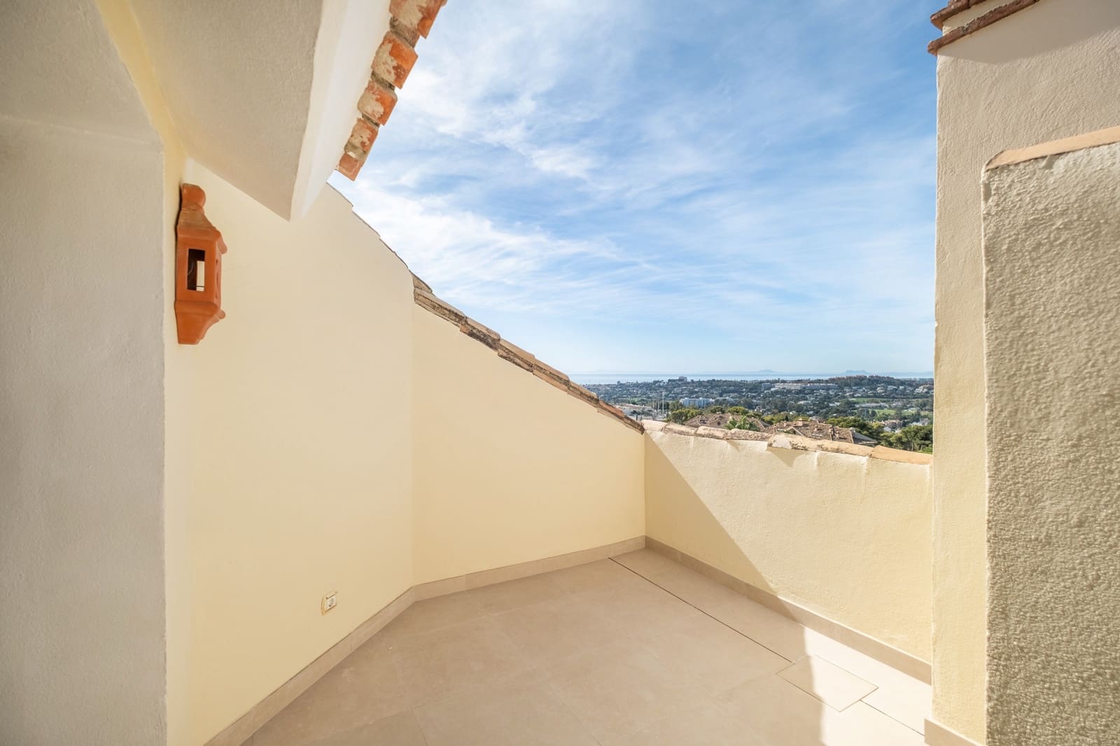 4 slaapkamer Penthouse te koop in Marbella met zwembad garage - € 2.950.000 (Ref: 9461954)