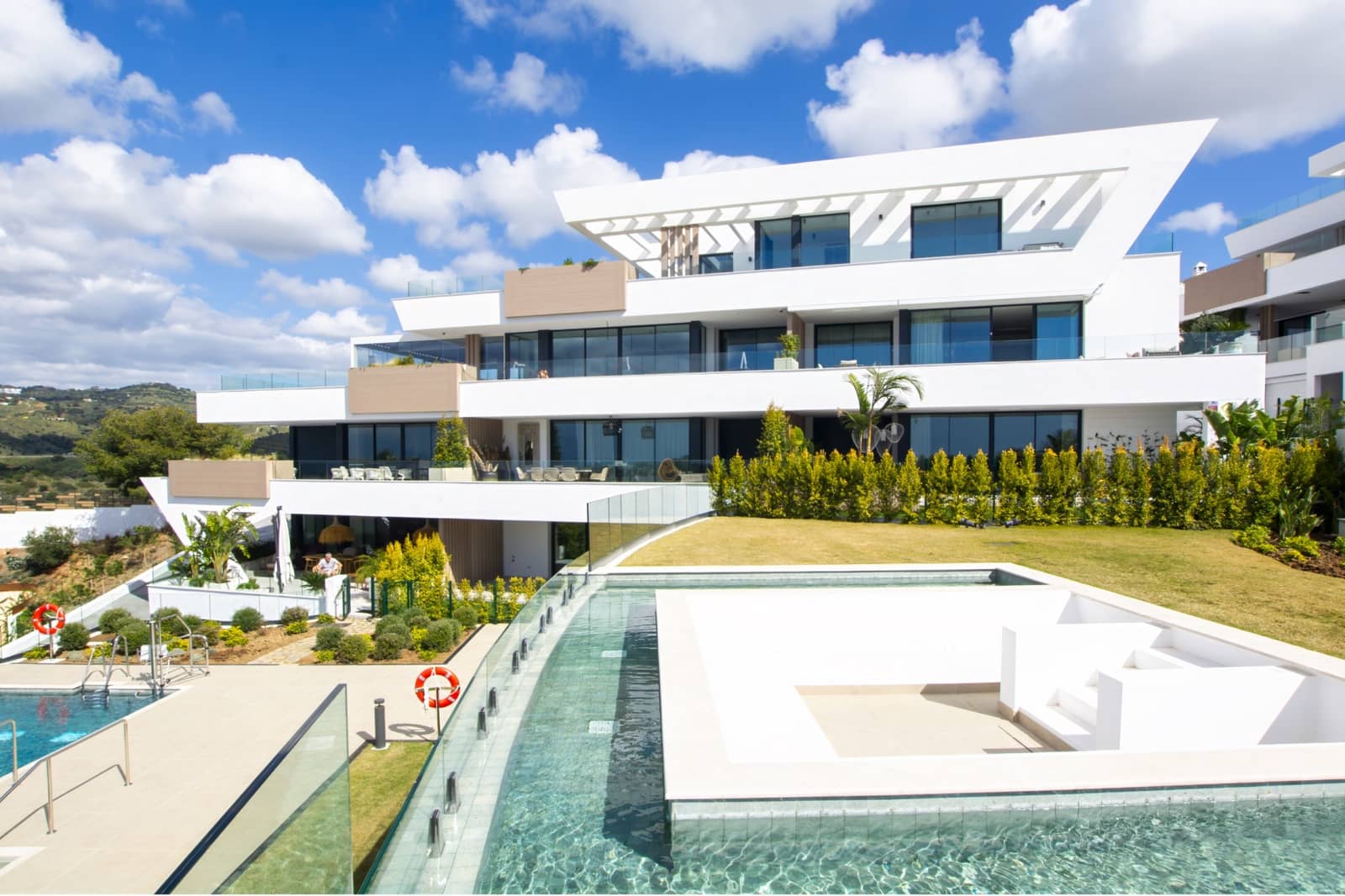 3 soveværelse Lejlighed til salg i Marbella med swimmingpool - € 1.150.000 (Ref: 9465482)