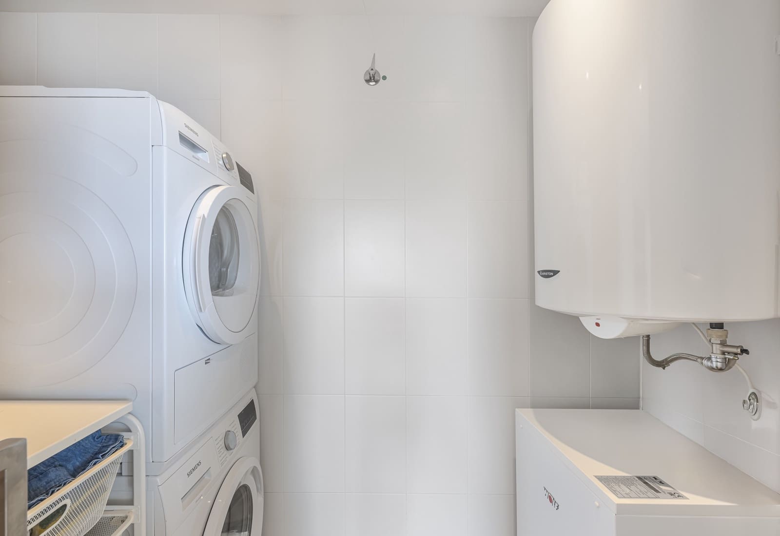 3 quarto Penthouse para venda em Benahavis com piscina garagem - 940 000 € (Ref: 9470283)