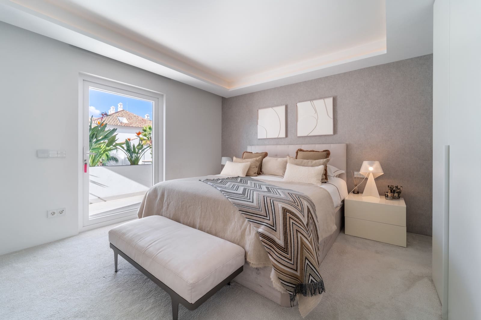 Ático de 3 habitaciones en Marbella en venta con piscina garaje - 3.000.000 € (Ref: 9470284)