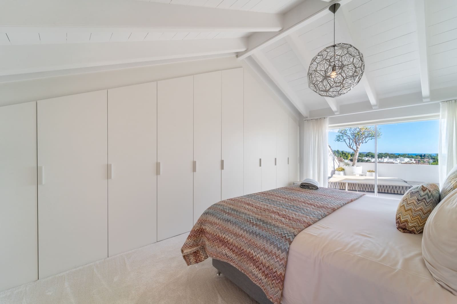 Ático de 3 habitaciones en Marbella en venta con piscina garaje - 3.000.000 € (Ref: 9470284)