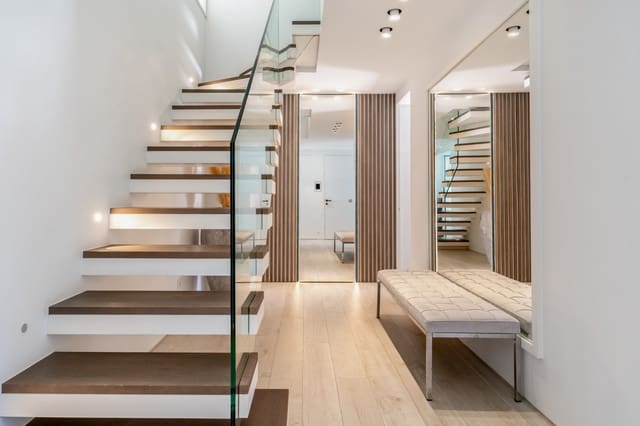 Ático de 3 habitaciones en Marbella en venta con piscina garaje - 3.000.000 € (Ref: 9470284)