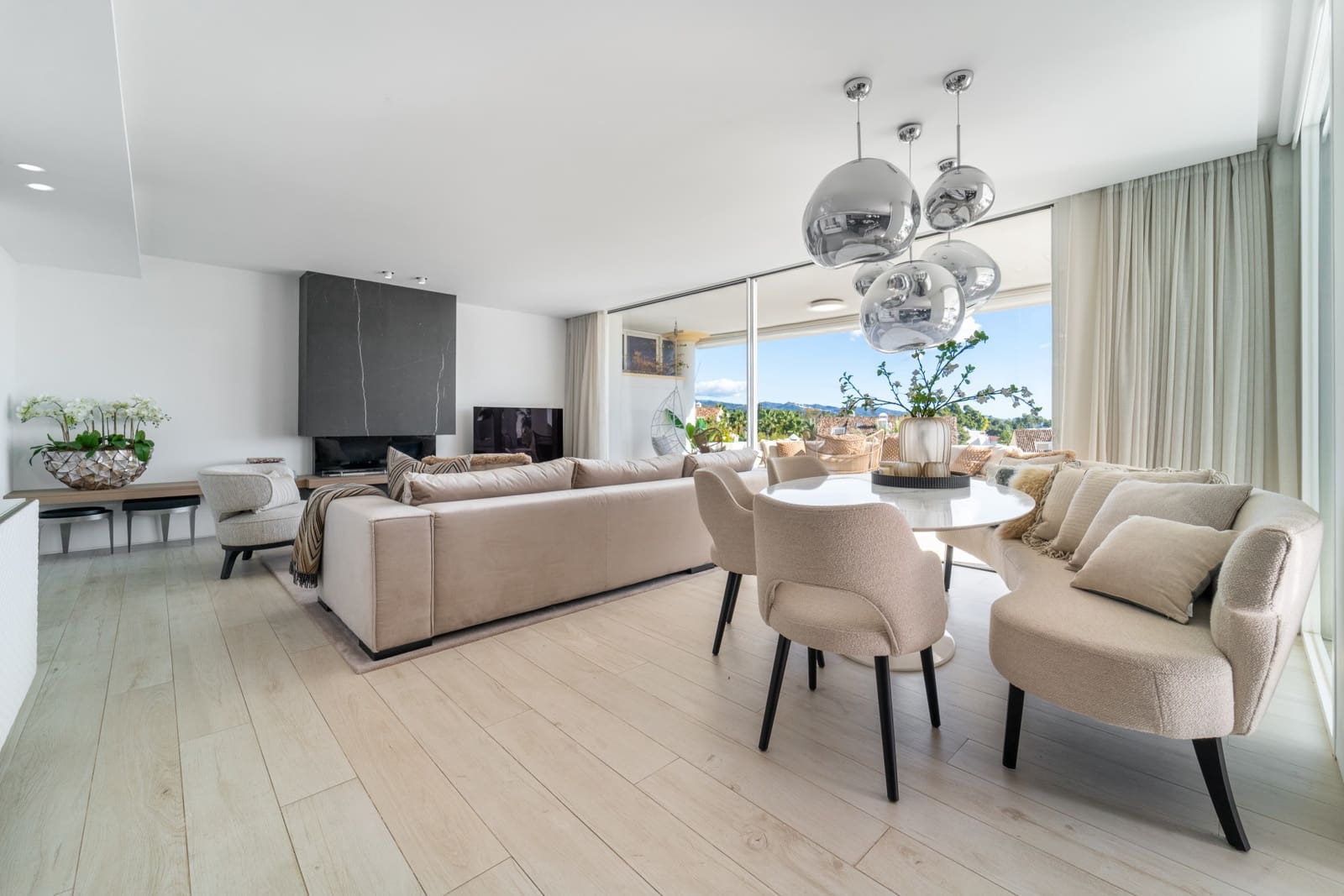3 soveværelse Penthouse til salg i Marbella med swimmingpool garage - € 2.850.000 (Ref: 9470284)
