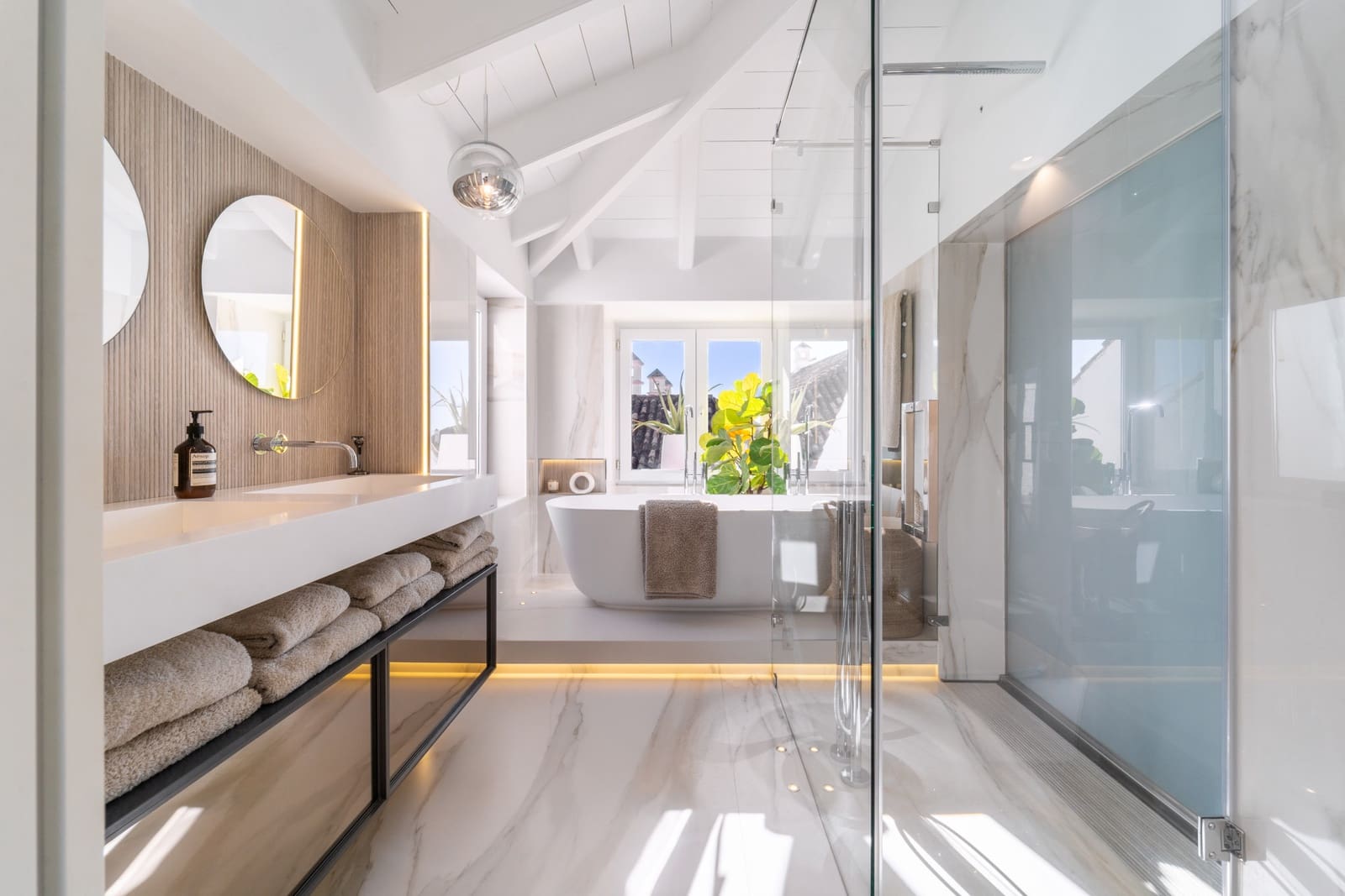 3 soveværelse Penthouse til salg i Marbella med swimmingpool garage - € 2.850.000 (Ref: 9470284)