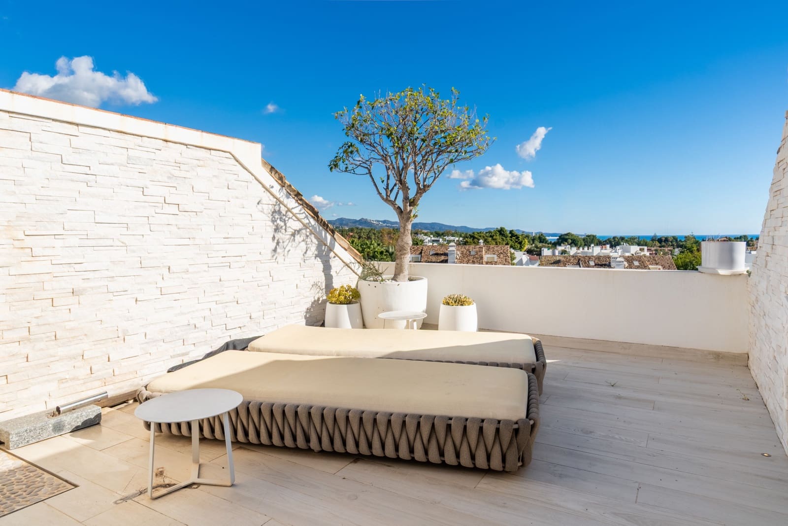 3 soveværelse Penthouse til salg i Marbella med swimmingpool garage - € 2.850.000 (Ref: 9470284)