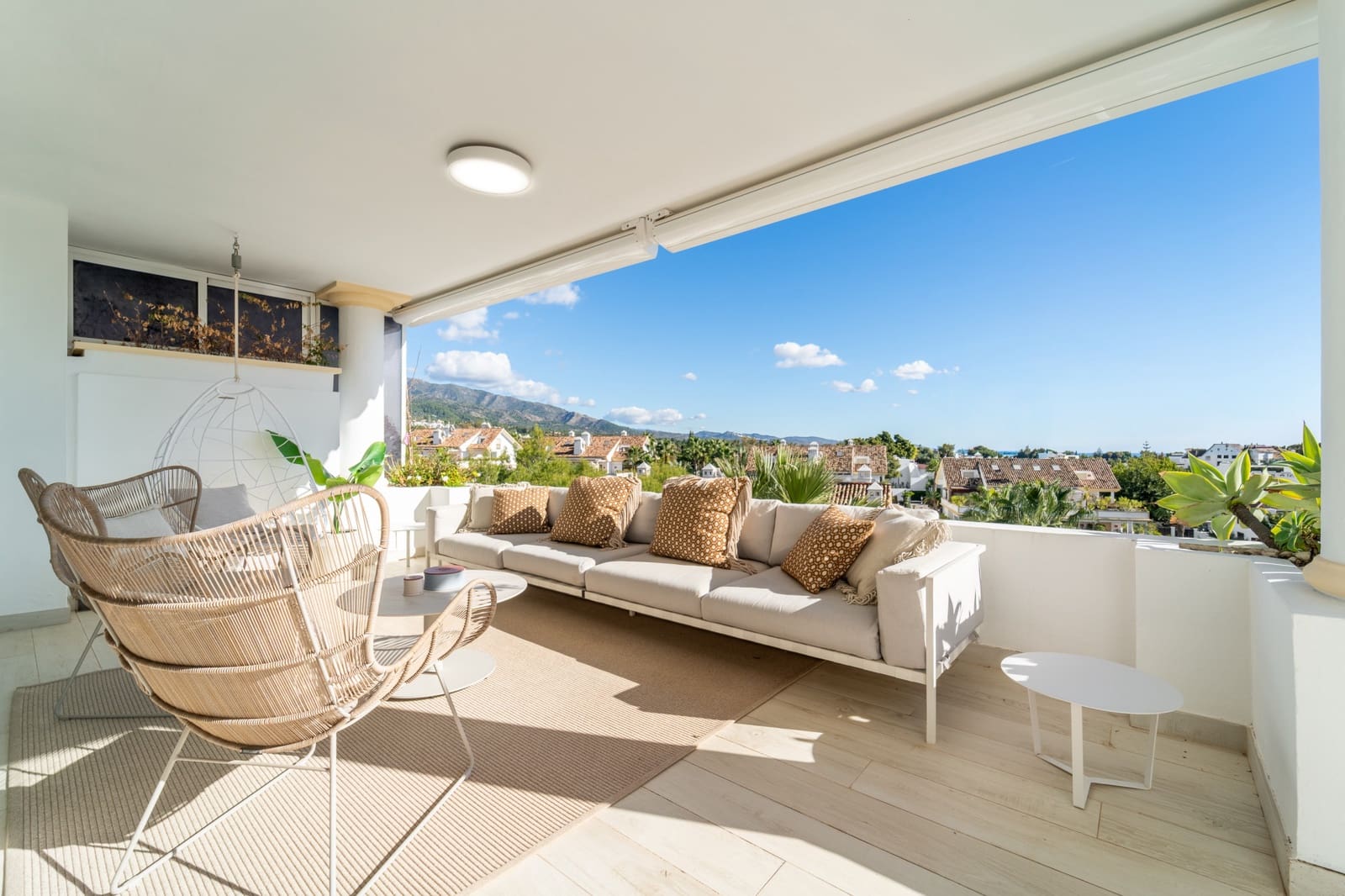3 soveværelse Penthouse til salg i Marbella med swimmingpool garage - € 2.850.000 (Ref: 9470284)