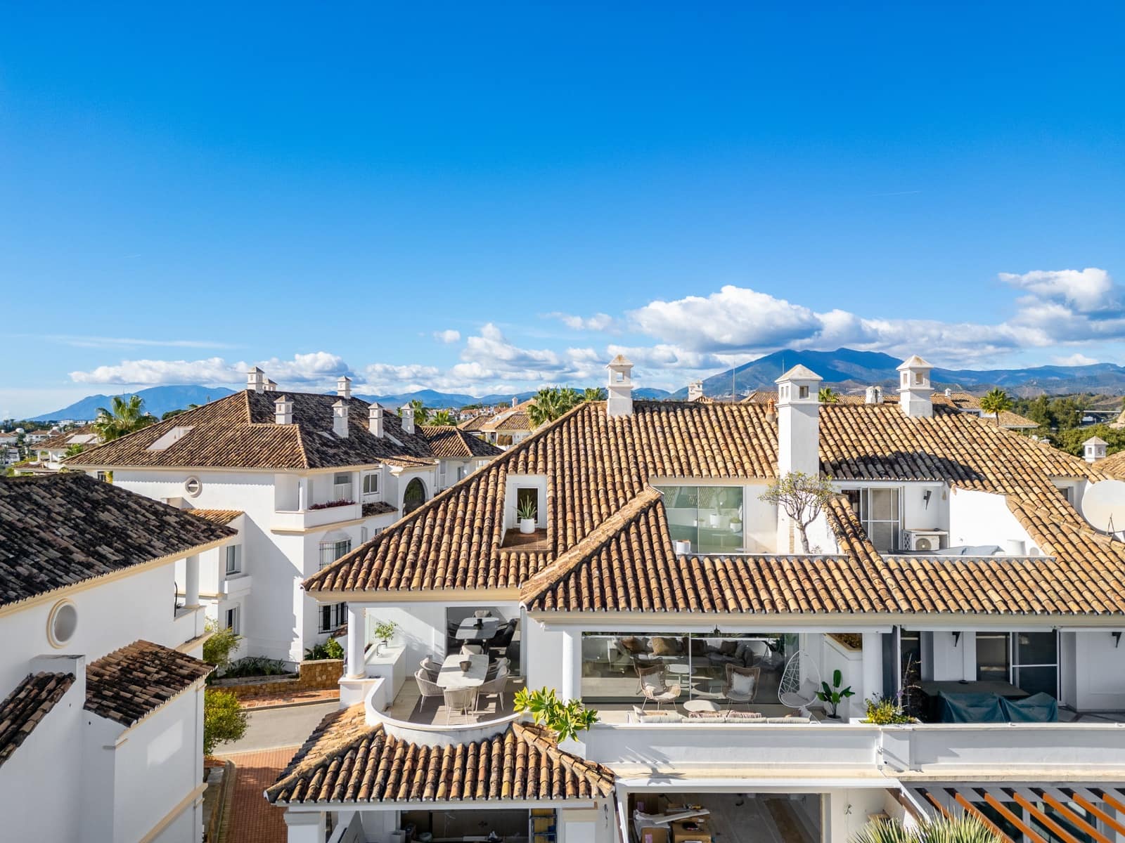 3 soveværelse Penthouse til salg i Marbella med swimmingpool garage - € 2.850.000 (Ref: 9470284)