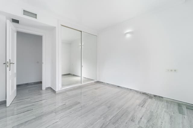 3 bedroom Apartment for rent in Guadalmina Baja, Marbella with pool garage - € 2,800 (Ref: 9481417)