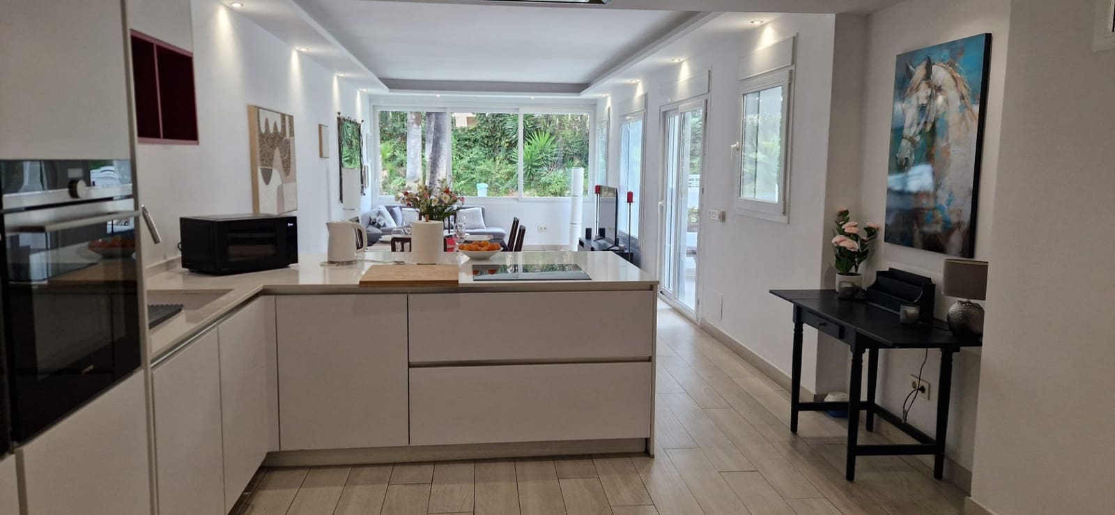 3 makuuhuone Huoneisto vuokrattavana paikassa Marbella mukana uima-altaan - 4 500 € (Ref: 9481418)