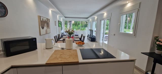 3 makuuhuone Huoneisto vuokrattavana paikassa Marbella mukana uima-altaan - 4 500 € (Ref: 9481418)