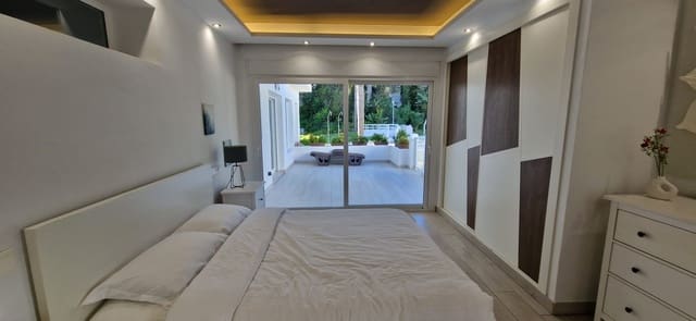 3 makuuhuone Huoneisto vuokrattavana paikassa Marbella mukana uima-altaan - 4 500 € (Ref: 9481418)