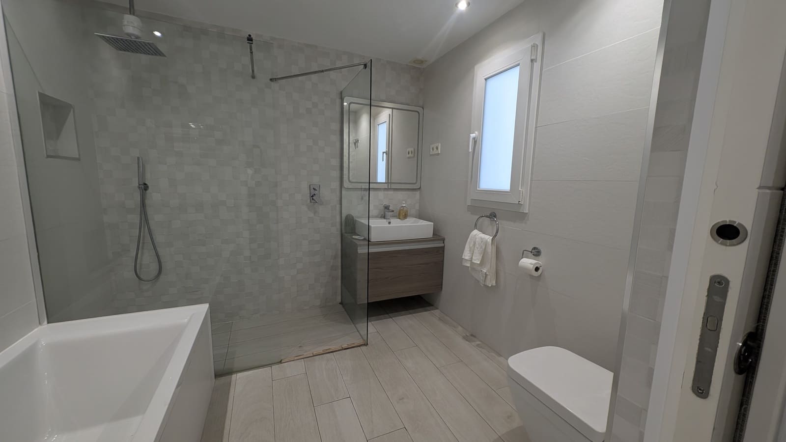 3 makuuhuone Huoneisto vuokrattavana paikassa Marbella mukana uima-altaan - 4 500 € (Ref: 9481418)