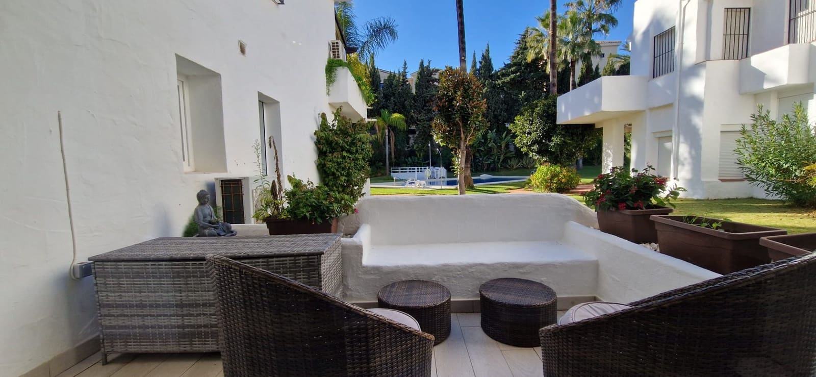 3 makuuhuone Huoneisto vuokrattavana paikassa Marbella mukana uima-altaan - 4 500 € (Ref: 9481418)