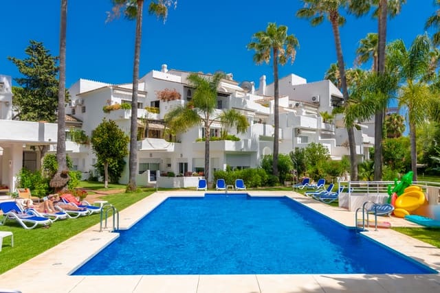 3 makuuhuone Huoneisto vuokrattavana paikassa Marbella mukana uima-altaan - 4 500 € (Ref: 9481418)