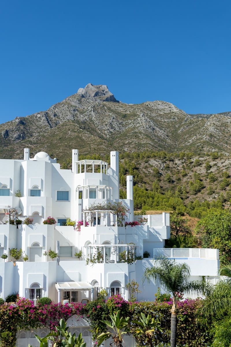 4 bedroom Penthouse for sale in Marbella with pool garage - € 2,995,000 (Ref: 9481949)