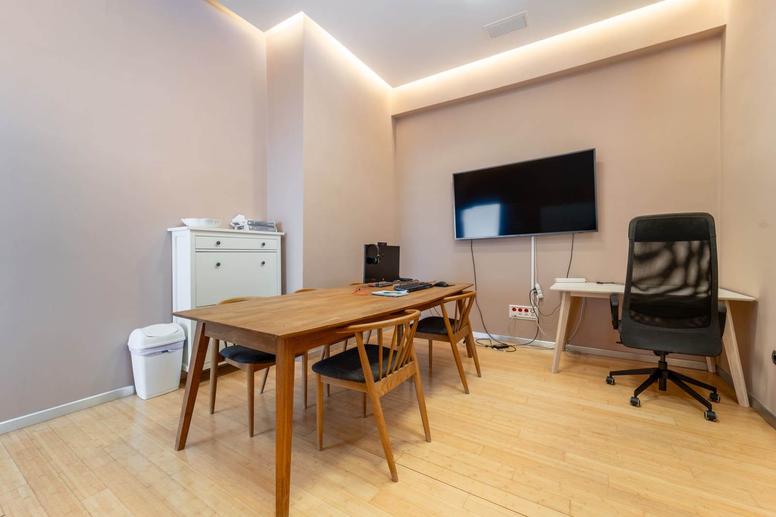 Kontor til leje i Marbella - € 4.400 (Ref: 9487138)