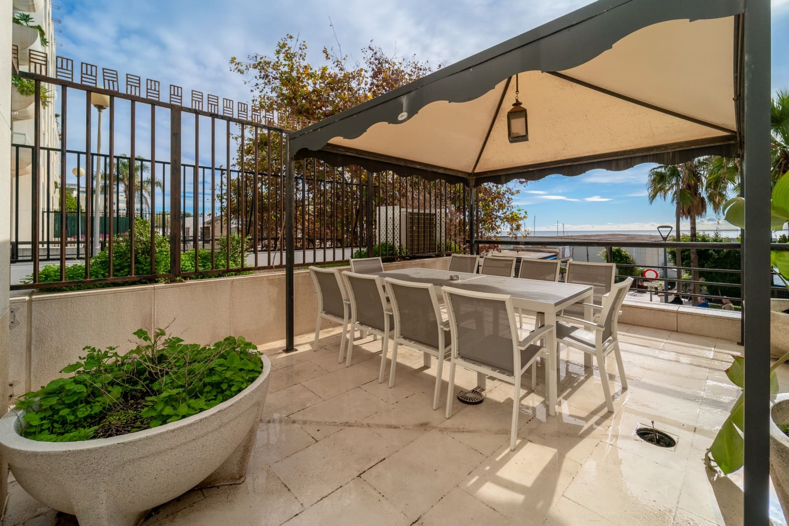 Kontor til leje i Marbella - € 4.400 (Ref: 9487138)