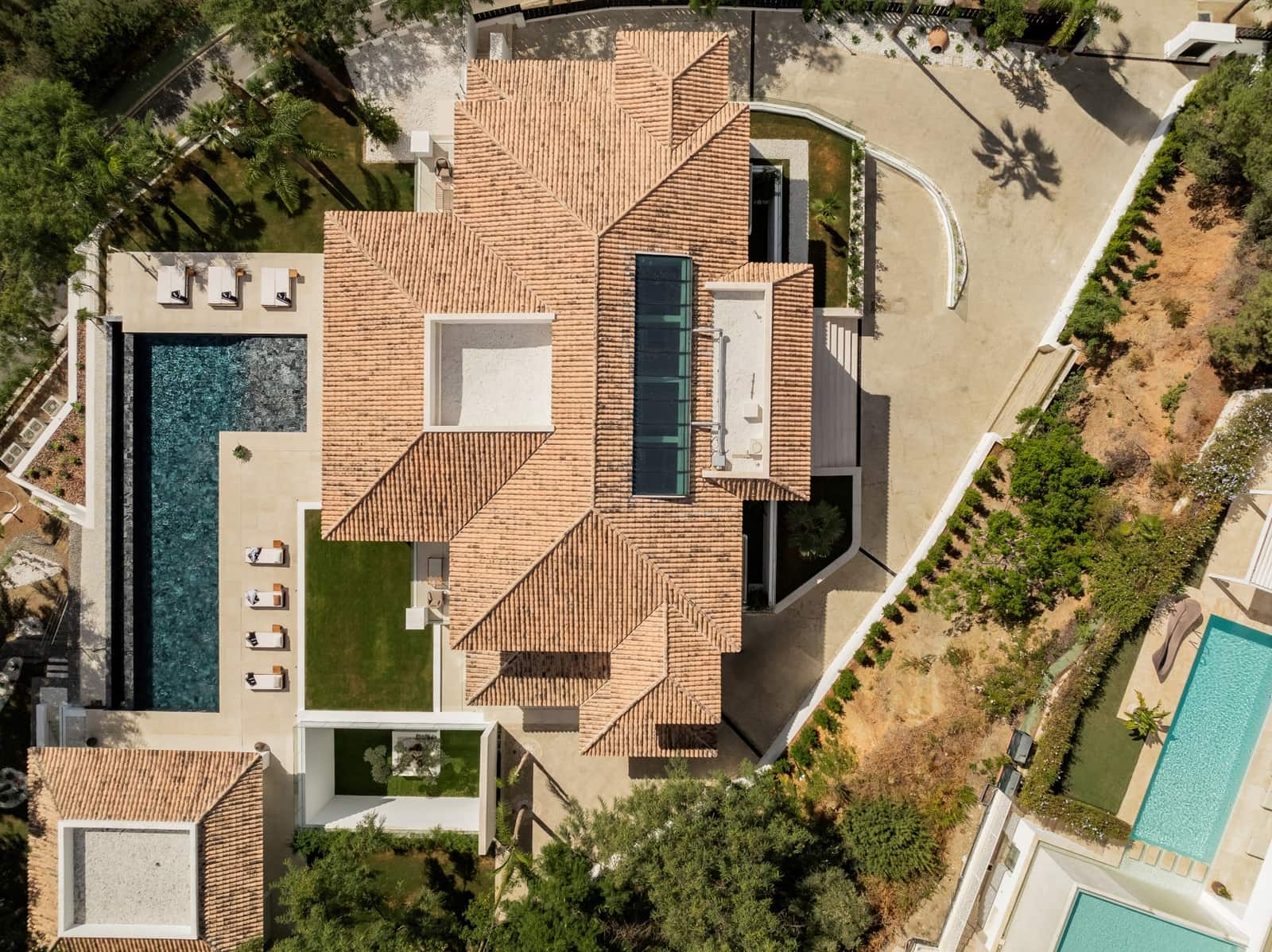 7 sypialnia Willa na sprzedaż w La Quinta z basenem garażem - 12 950 000 € (Ref: 9491290)