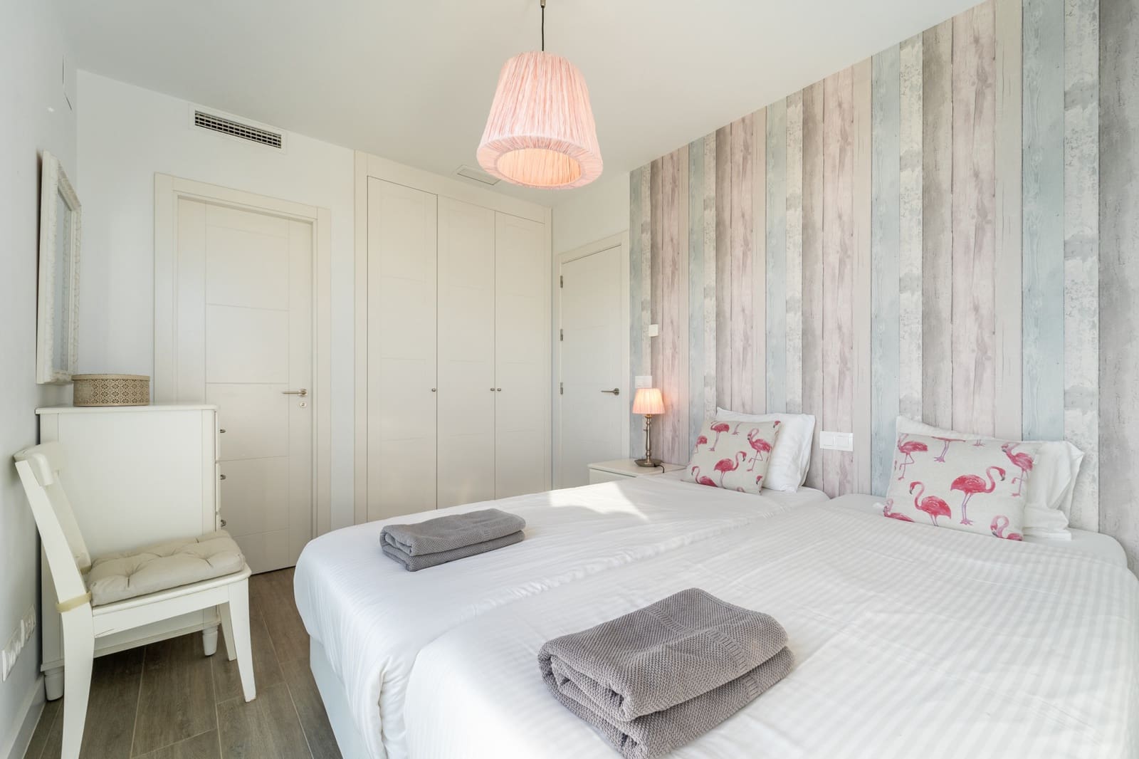 4 bedroom Villa for sale in Marbella with pool garage - € 1,595,000 (Ref: 9494351)