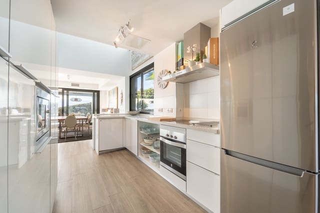 4 slaapkamer Villa te koop in Marbella met zwembad garage - € 1.595.000 (Ref: 9494351)