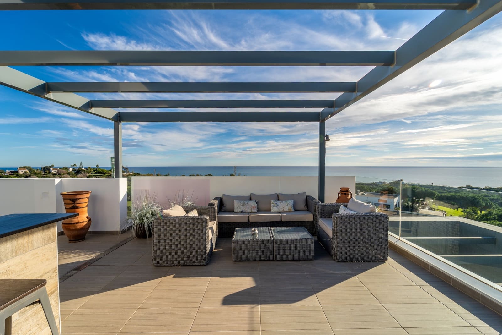 4 bedroom Villa for sale in Marbella with pool garage - € 1,595,000 (Ref: 9494351)