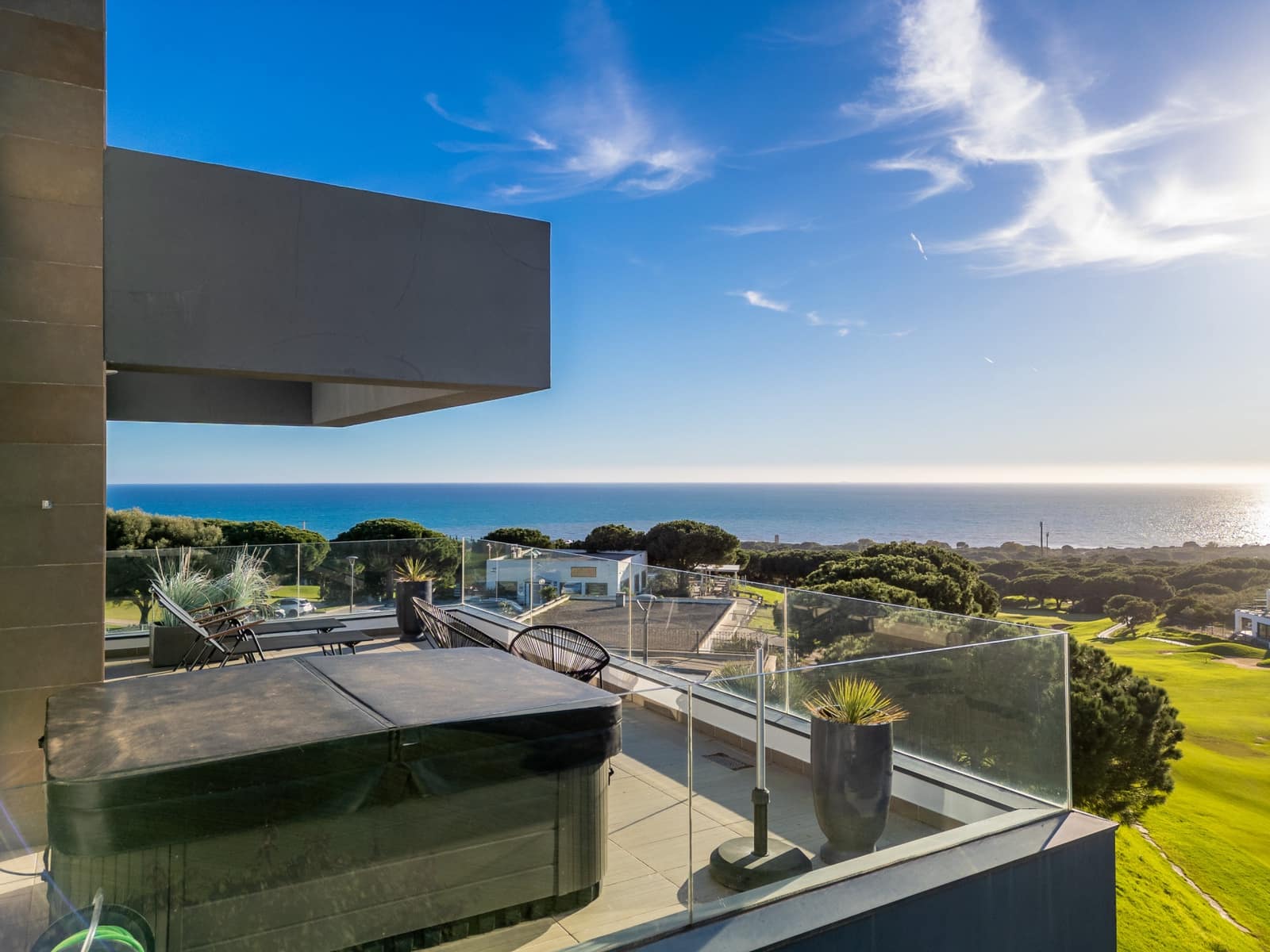 4 sypialnia Willa na sprzedaż w Marbella z basenem garażem - 1 595 000 € (Ref: 9494351)