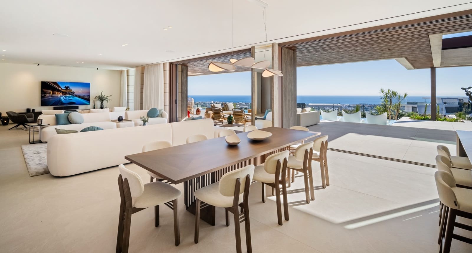 6 bedroom Villa for sale in Benahavis with pool garage - € 8,450,000 (Ref: 9502095)