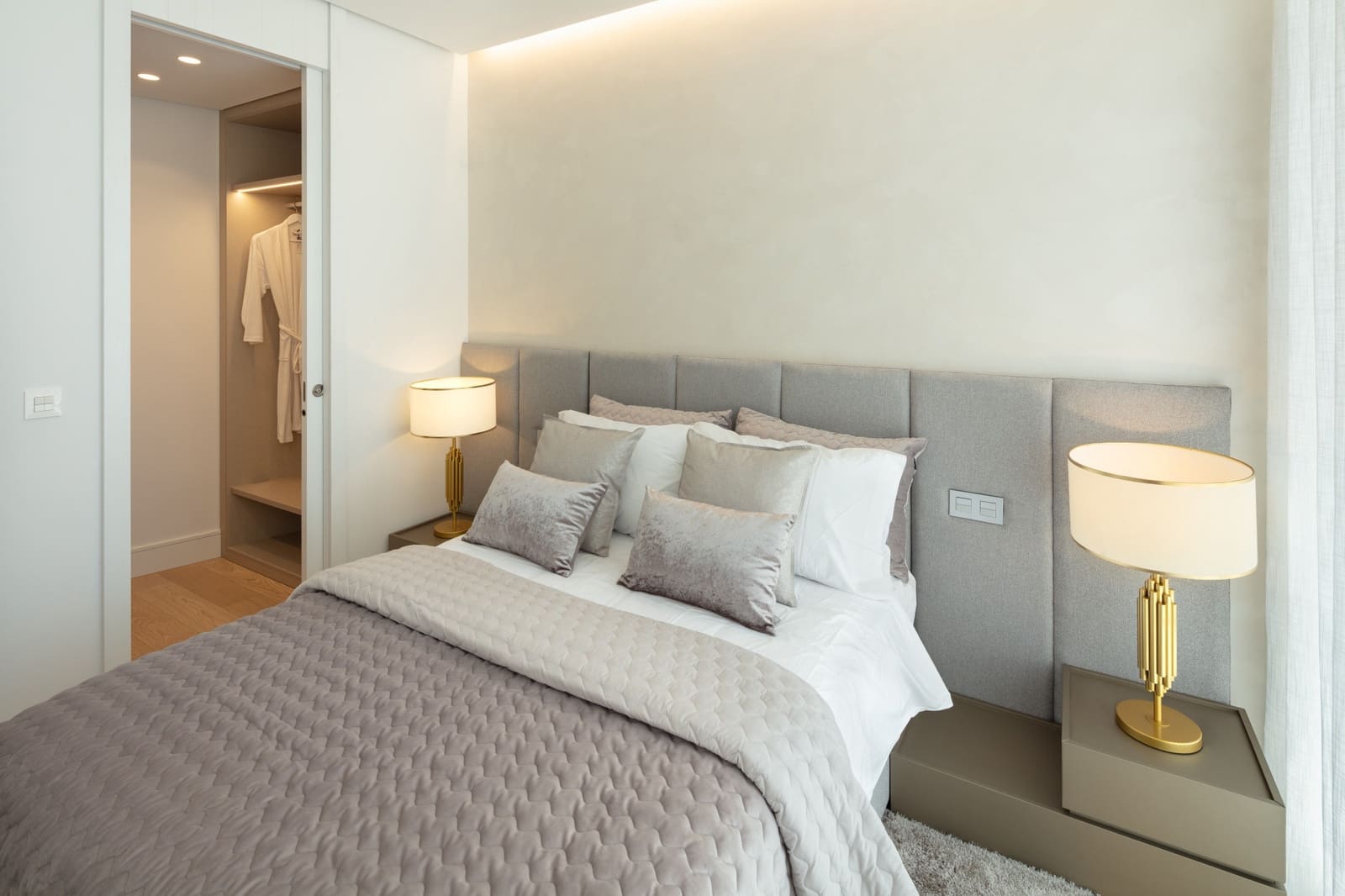 5 sovrum Villa för semesterbostäder i Nueva Andalucia med pool garage - 13 000 € (Ref: 9503392)