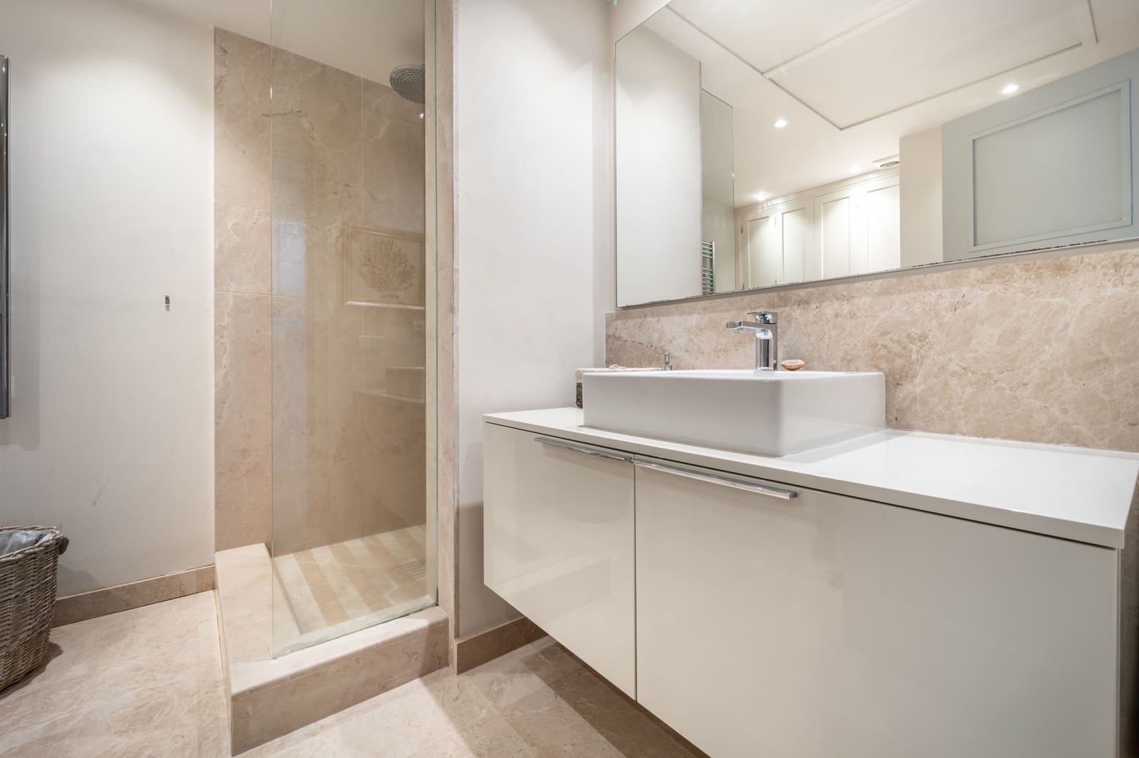 2 chambre Penthouse à vendre à Marbella avec piscine garage - 2 900 000 € (Ref: 9508658)