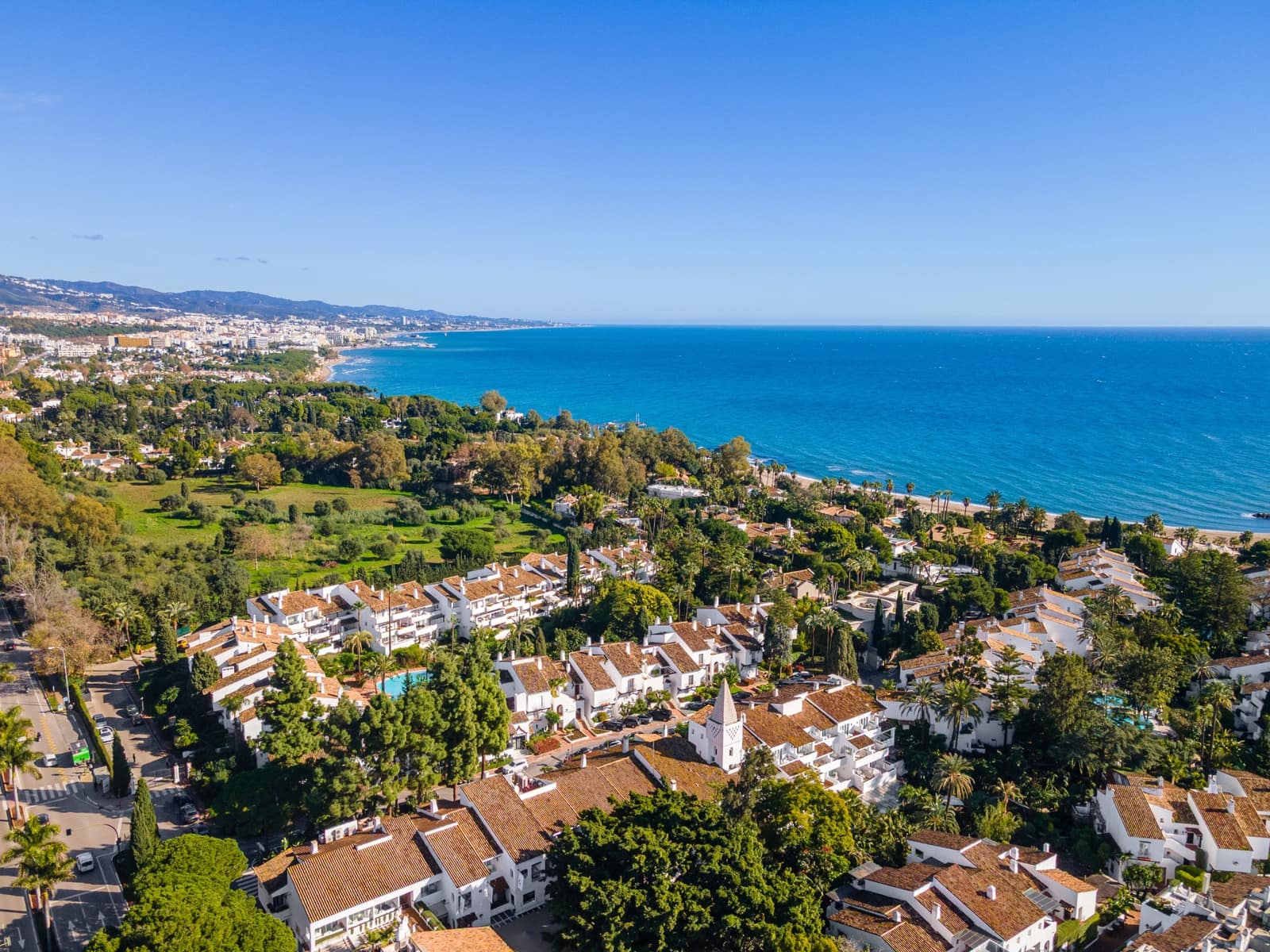 2 chambre Penthouse à vendre à Marbella avec piscine garage - 2 900 000 € (Ref: 9508658)