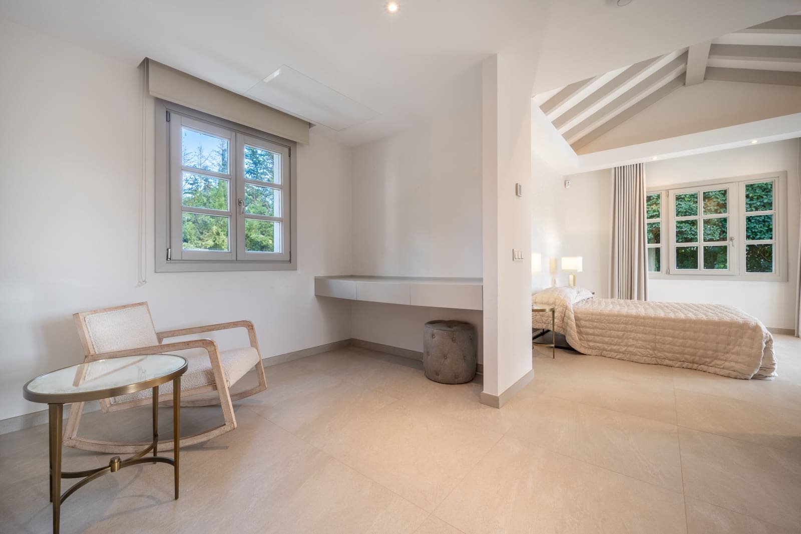 6 bedroom Villa for sale in Marbella with pool garage - € 4,500,000 (Ref: 9513303)