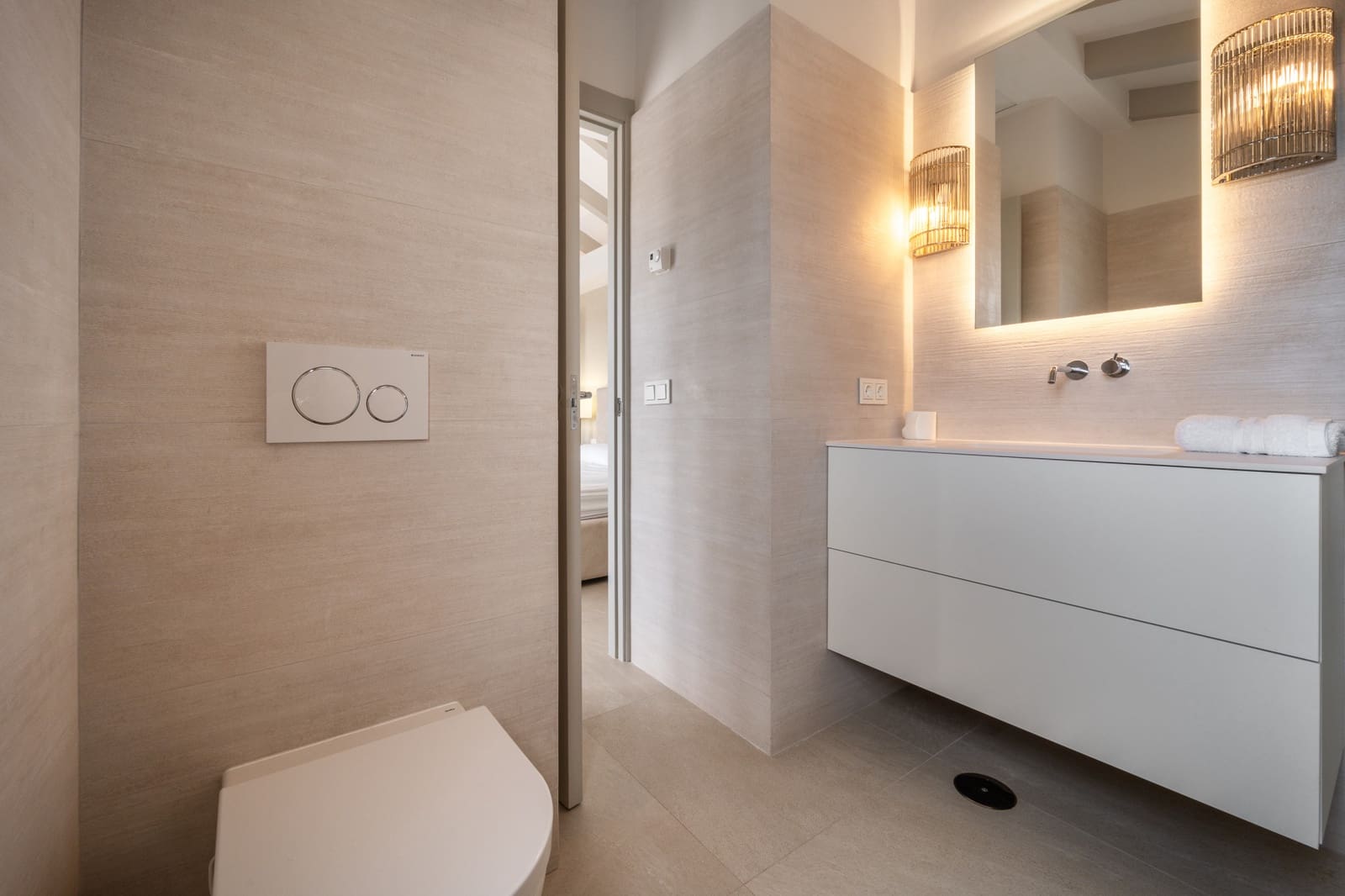 6 bedroom Villa for sale in Marbella with pool garage - € 4,500,000 (Ref: 9513303)