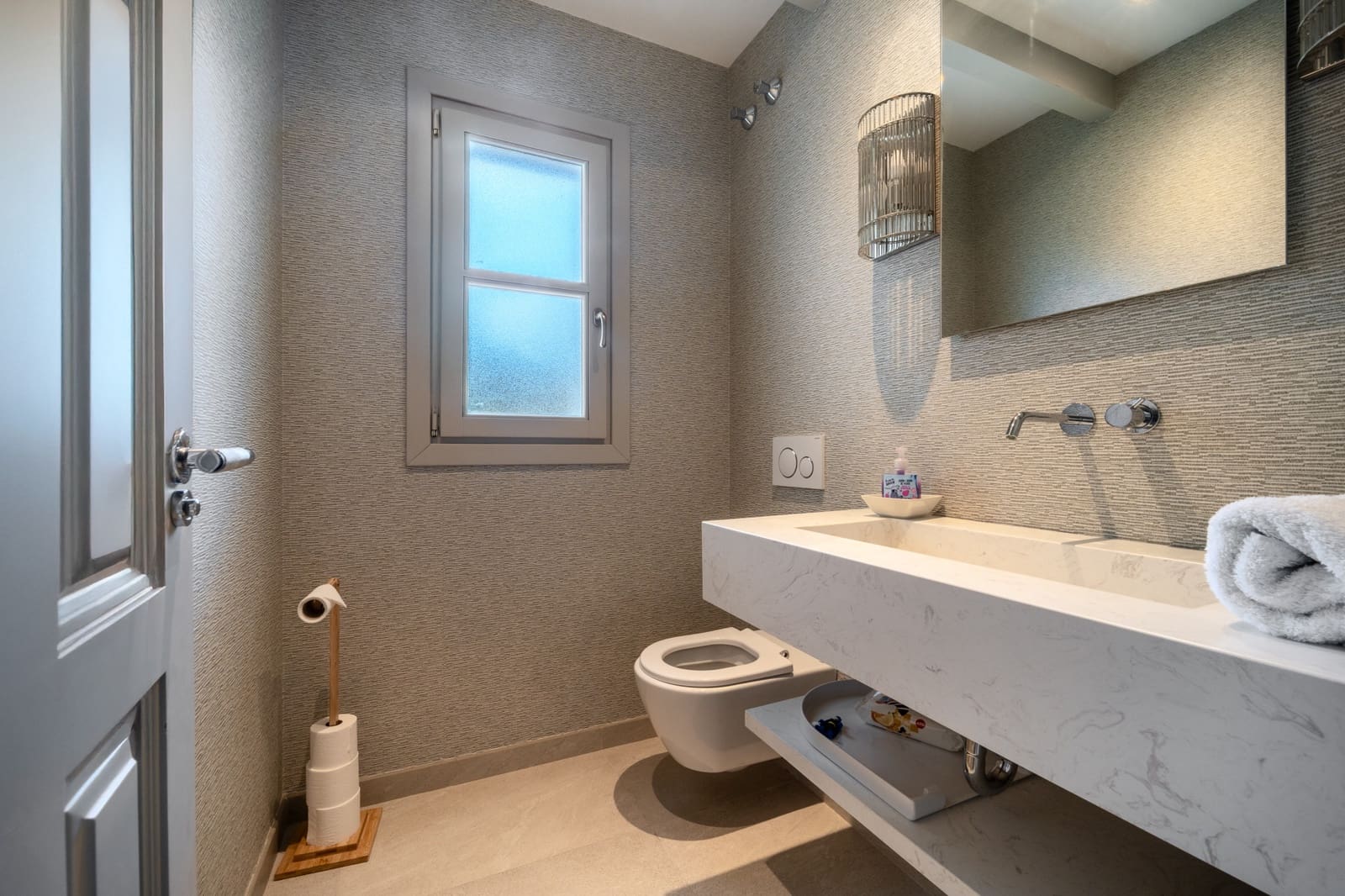 6 bedroom Villa for sale in Marbella with pool garage - € 4,500,000 (Ref: 9513303)